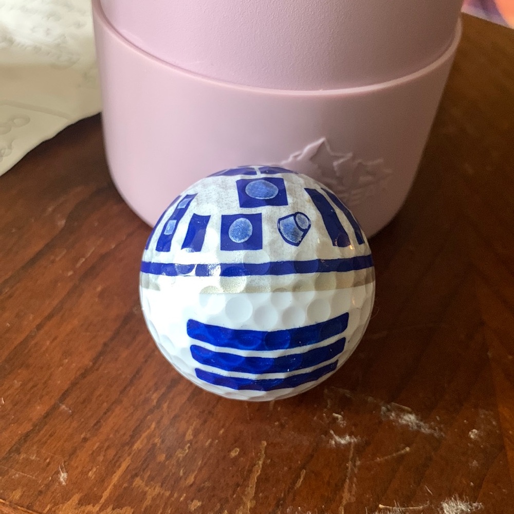 R2-D2 Golf Ball EUC